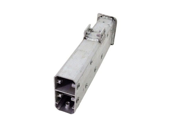 Nosník přední pravý Chevrolet Camaro LS/LT/RS 2016+